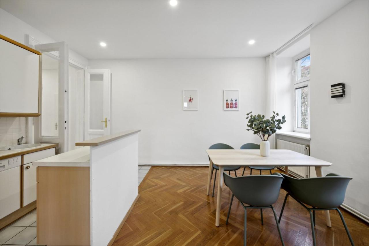 Big Spacious Central Apartment In Vienna Exterior photo