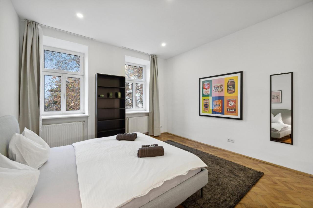 Big Spacious Central Apartment In Vienna Exterior photo