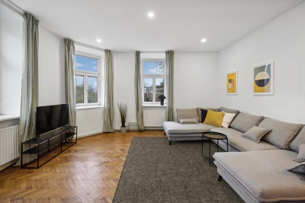 Big Spacious Central Apartment In Vienna Exterior photo